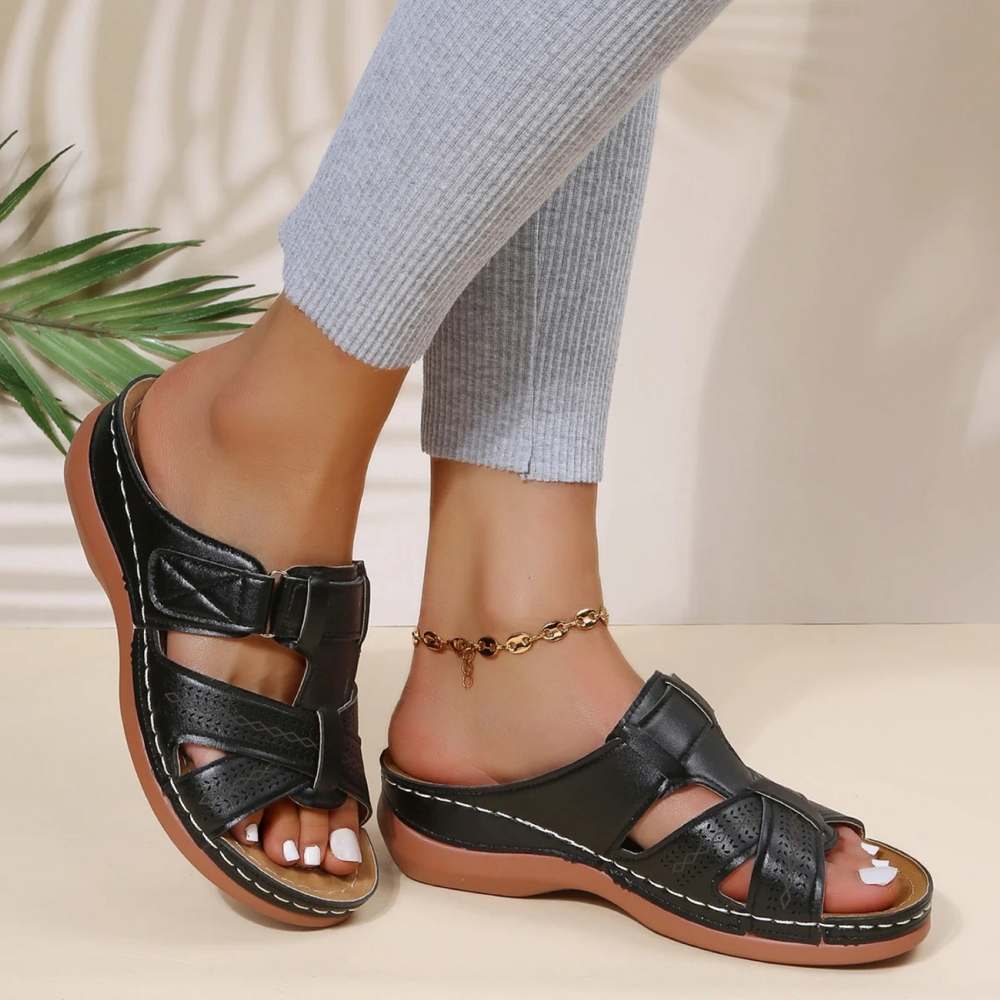 Orthopädische Damen-Sandalen aus Leder mit offener Zehenpartie - Alyssa