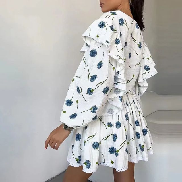 Crizel - Süßes Kleid mit Puffärmeln und Blumenstickerei