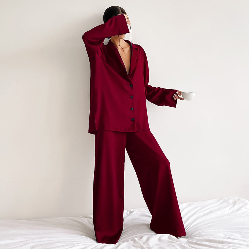 Übergroßes Pyjama-Set aus Satinseide - Ella