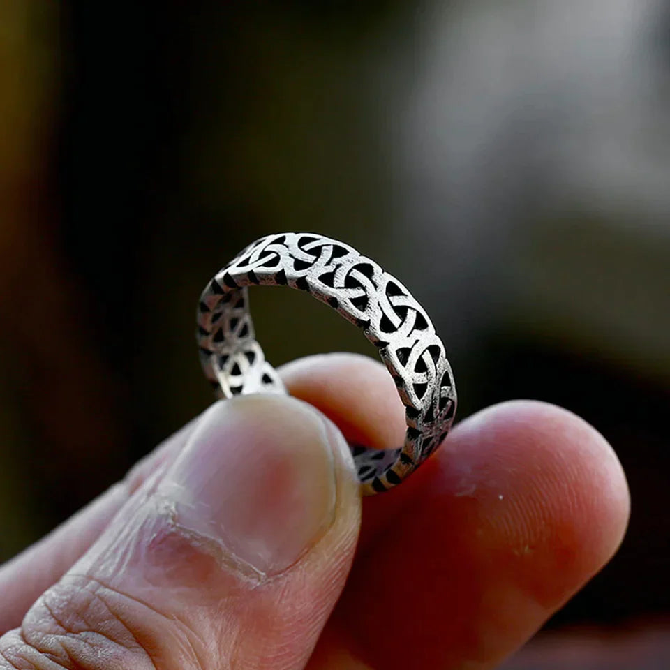 Sterling Ring mit keltischem Knoten-Design - Eric