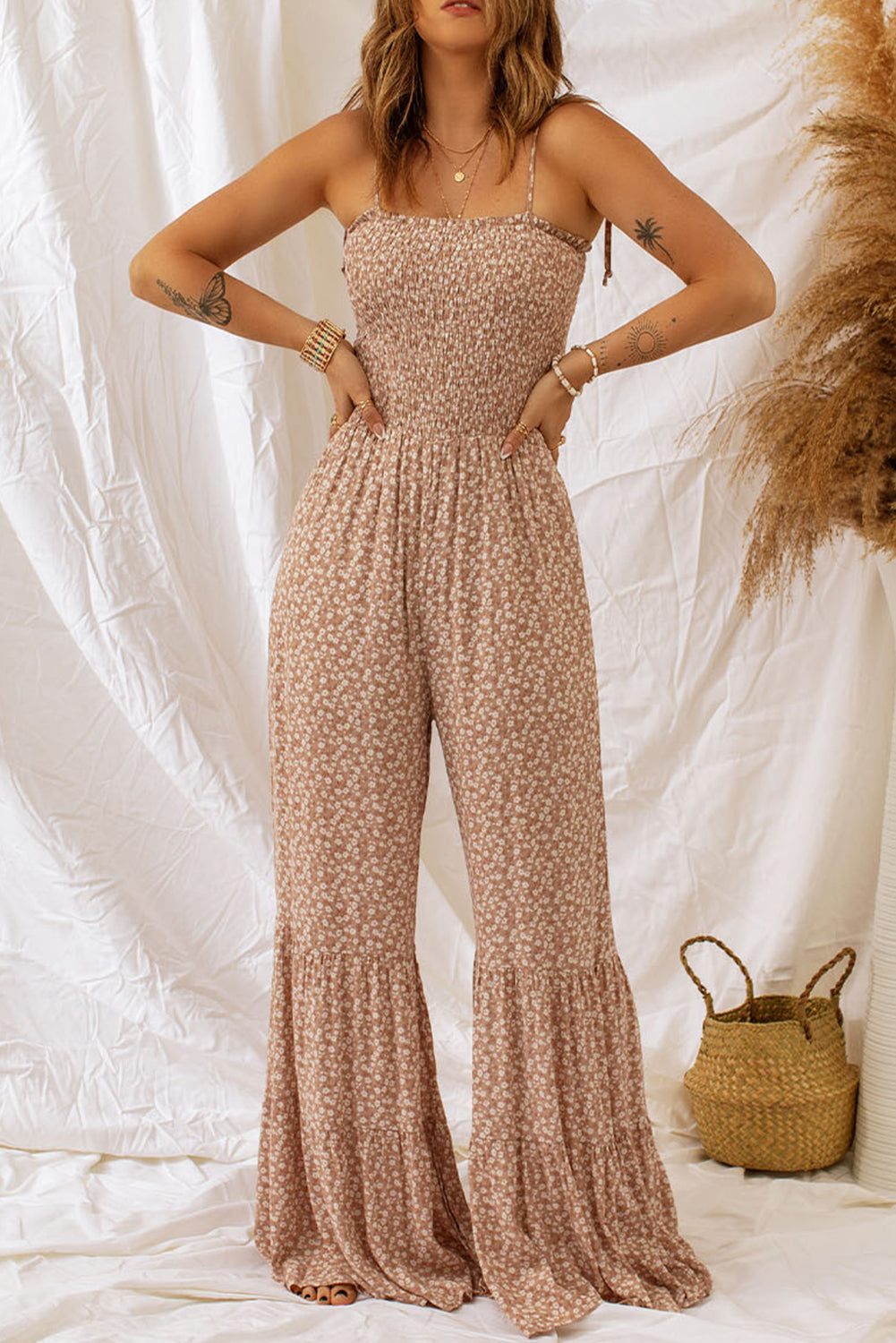 Penelope - Floraler Spaghettiträger Smocking Jumpsuit mit Weitem Bein